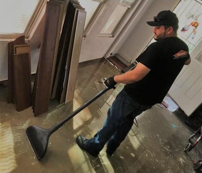 SERVPRO 24/7 - technician cleaning